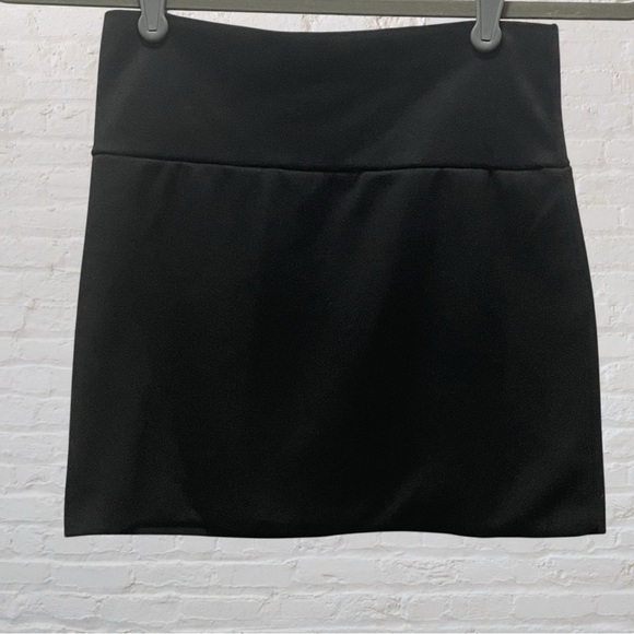 mandee Dresses & Skirts - Mandee vintage Elegant stretch knit Black Pencil Mini Skirt